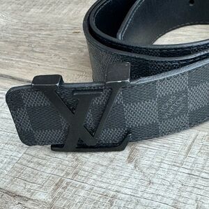Men’s Louis Vuitton Damier Graphite 40mm Initiales Belt